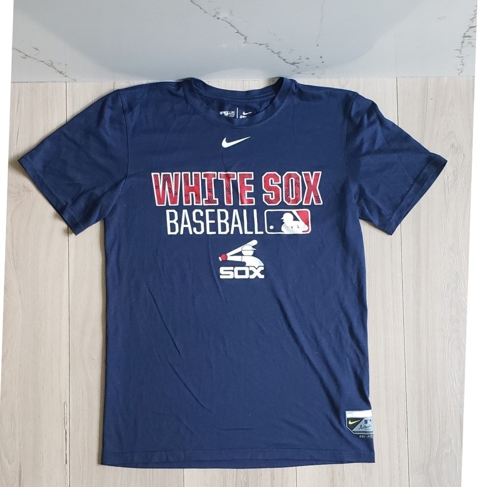Nike Shirt Mens S Blue Chicago White Sox MLB Baseball Graphic‎ Dri-Fit Tee
